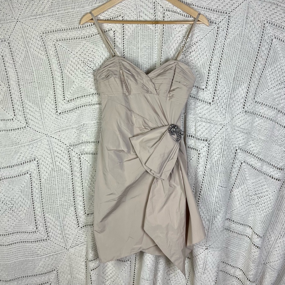 BCBGMaxAzria Dress Size 2‎ Cocktail Sexy Tan Champagne Bow Strapless Mini